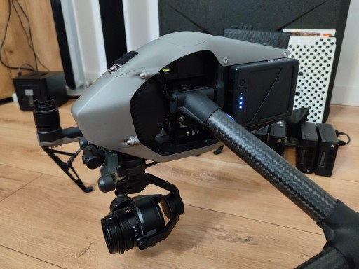 Zdjęcie oferty: DJI INSPIRE 2 + X5S + 8 aku + 45mm + szelki