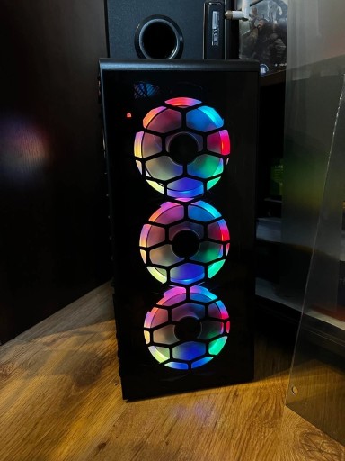 Zdjęcie oferty: Komputer do gier 12600k/rtx3070/b660m/16gb ram