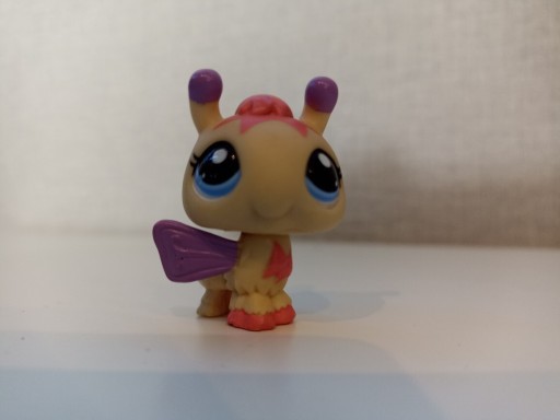 Zdjęcie oferty: Littlest pet shop pszczółka + dodatek 