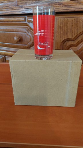 Zdjęcie oferty: Szklanki Coca Cola Company 2003 6 Sztuk 250 ml