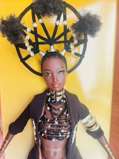 Zdjęcie oferty: MOJA Barbie Treasures of Africa Byron Lars 2001 