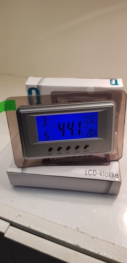 Zdjęcie oferty: Zegar LCD z termometrem + sensor 