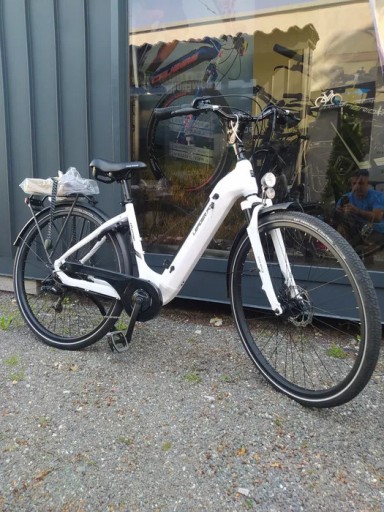 Zdjęcie oferty: Leader fox ebike 250W rower elektryczny NOWY S 28'