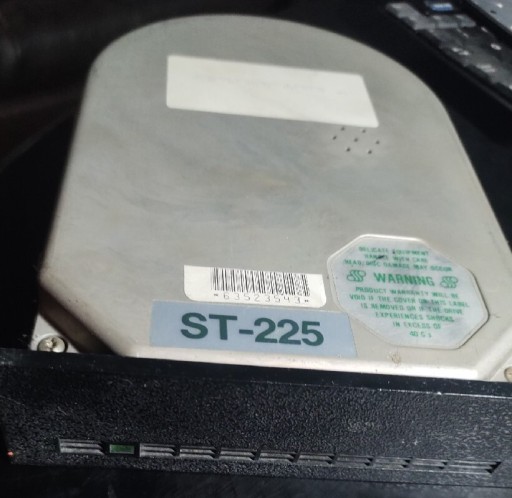 Zdjęcie oferty: Dysk hdd 5.25 40m sprawny 