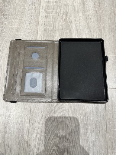 Zdjęcie oferty: Etui pokrowiec Kindle paperwhite 5