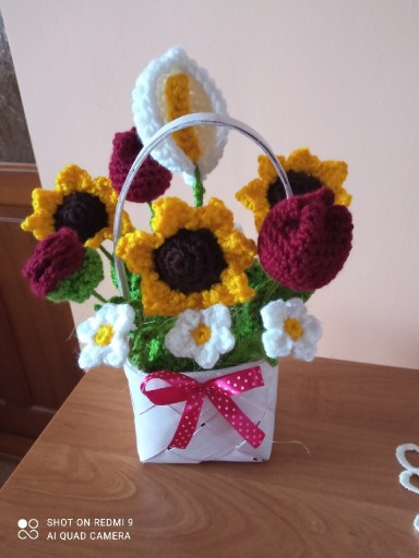 Zdjęcie oferty: Kosz kwiatów, na szydełku, dzień matki, urodziny