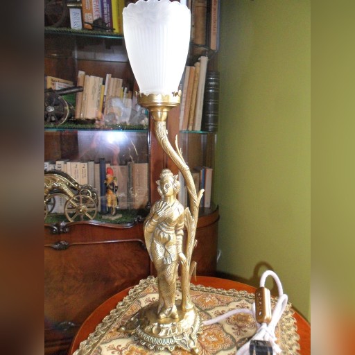 Zdjęcie oferty: Lampa-rzeźba-mosiądz. Sececja - Art Deco