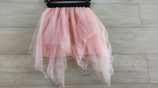 Zdjęcie oferty: Różowa spódniczka z perełkami