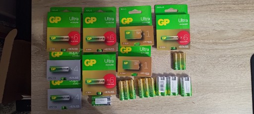 Zdjęcie oferty: Zestaw Baterii GP ULTRA - AA-40szt, AAA-9szt, 9V-2szt długi termin