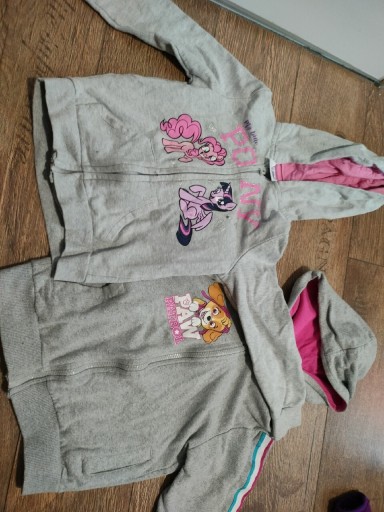 Zdjęcie oferty: Bluzy dziewczęce zapinane 110