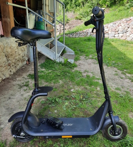 Zdjęcie oferty: Hulajnoga elektryczna Enero Asiento Junior