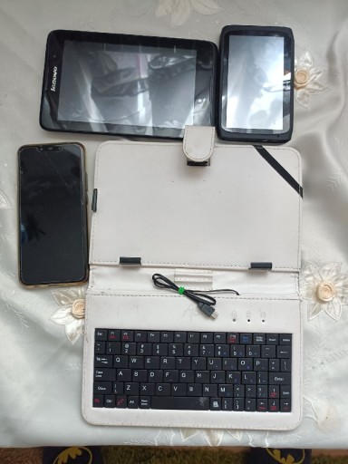 Zdjęcie oferty: Telefony komórkowe 