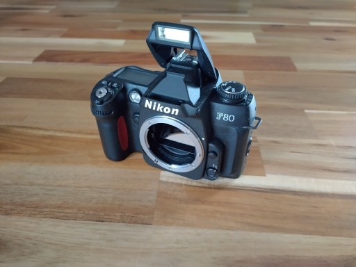 Zdjęcie oferty: Aparat lustrzanka Nikon F80 S z databack