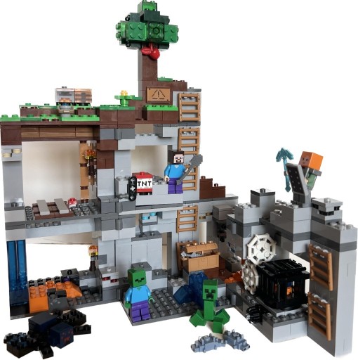 Zdjęcie oferty: Lego Minecraft 21147 Przygody na skale macierzyste