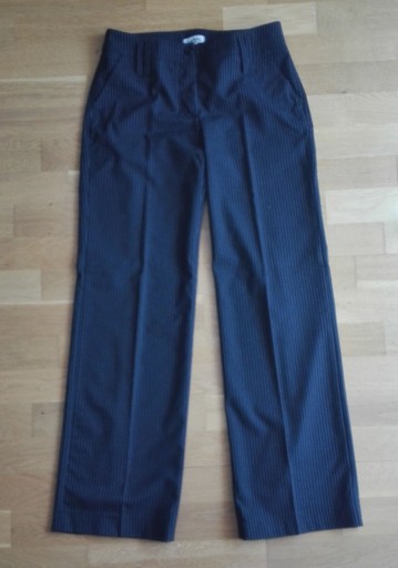 Zdjęcie oferty: Spodnie garniturowe czarne w prążki Leeloo S BDB
