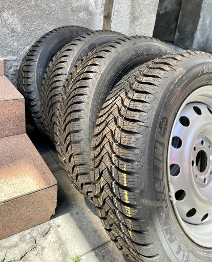 Zdjęcie oferty: Michelin Alpin A4 175/65 R14 82 T z felgami