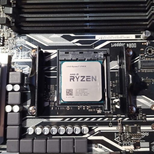 Zdjęcie oferty: Ryzen 7 2700x i Asus Prime x370-PRO