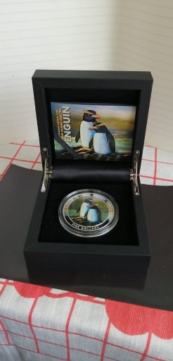 Zdjęcie oferty: Chatham Island Crested Penguin - 5 dolar