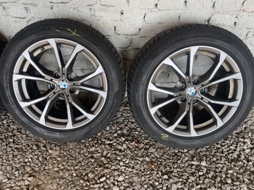 Zdjęcie oferty: BMW G20 / G21 Felgi 17  z oponami Pirelli 