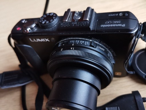 Zdjęcie oferty: Panasonic LX7 jasny obiektyw F1.4 duża matryca 4/3