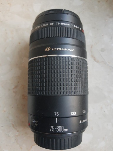 Zdjęcie oferty: Obiektyw Canon 75-300 Ultrasonic Stan w PUDEŁKU 