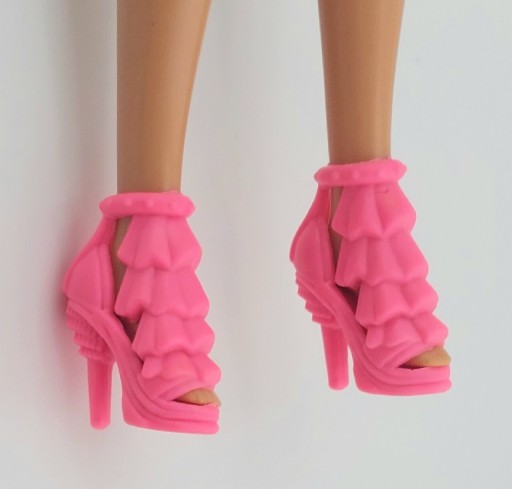 Zdjęcie oferty: Buty dla lalki Barbie Standard i Curvy różowe