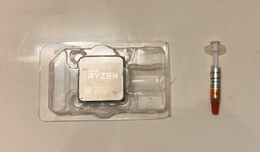 Zdjęcie oferty: Procesor AMD Ryzen 5 2400G 4 rdzenie + pasta