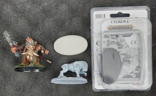 Zdjęcie oferty: Age of Sigmar. Ogor Mawtribes. Icebrow Hunter + 3 x Frost Sabres