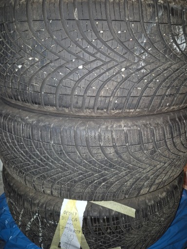 Zdjęcie oferty: Sprzedam 4 x opona Zima 215/60/17 Dębica 