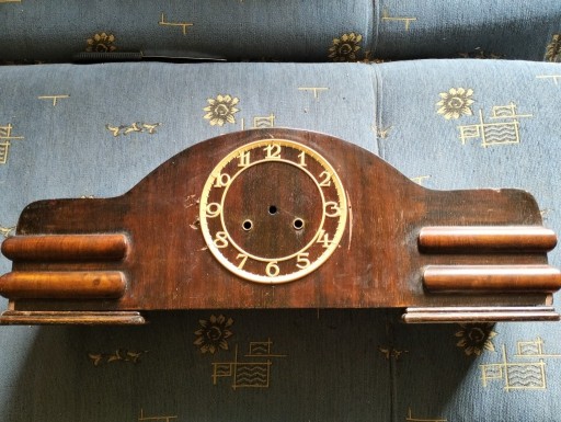 Zdjęcie oferty: Stara obudowa zegara kominkowego Metron 