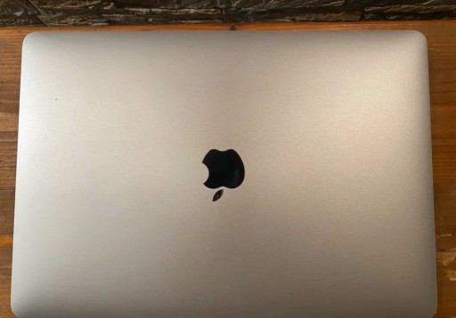 Zdjęcie oferty: MacBookPro 13" 2016/i5/8GB RAM/256GB Nowa Bateria!