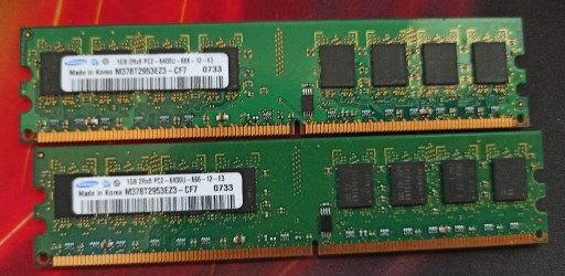 Zdjęcie oferty: 4 kości pamięć ram Corsair + Samsung DDR2 4GB