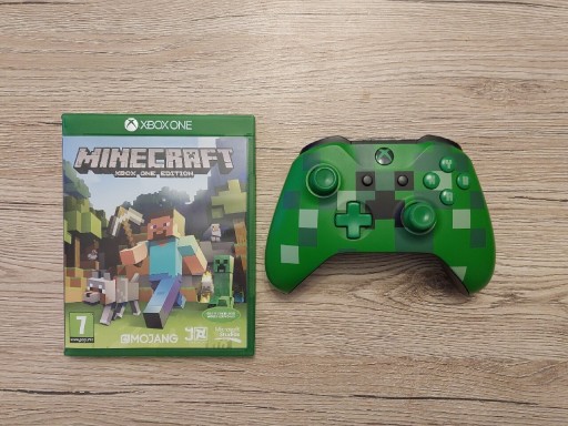 Zdjęcie oferty: Pad Xbox one Creeper plus gra Minecraft