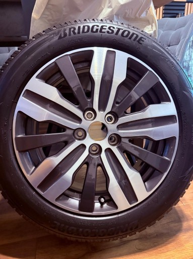 Zdjęcie oferty: 4 x opona zimowa Bridgestone BLIZZAK LM-005 215/55 R17 98 V XL