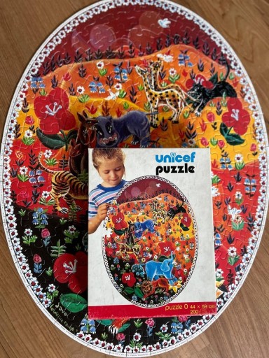 Zdjęcie oferty: Puzzle Unicef stan bardzo dobry