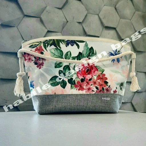 Zdjęcie oferty: Big kosmetyczka podróżna flowers od HABILE DESIGN 