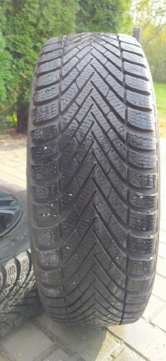 Zdjęcie oferty: Opony Pirelli 2 sztuki, 205/55/16