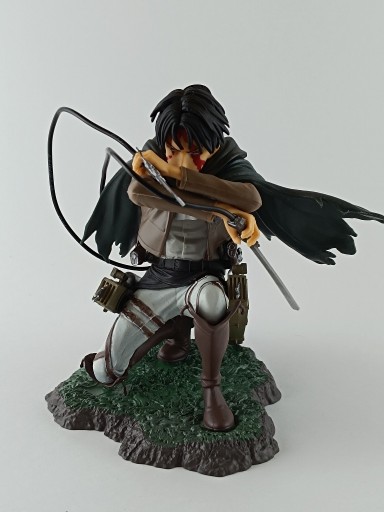 Zdjęcie oferty: Figurka Anime Attack on Titan - Levi Ackermann