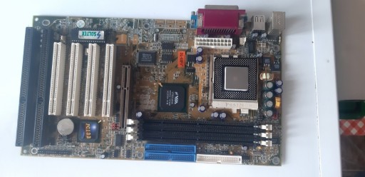Zdjęcie oferty: Plyta sl-65fv+ procesor