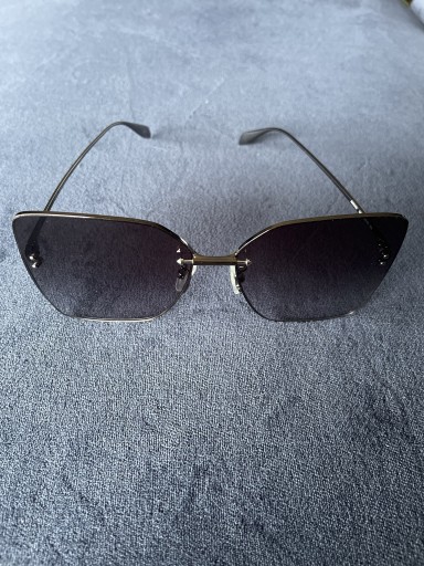 Zdjęcie oferty: Okulary przeciwsłoneczne Alexander McQueen