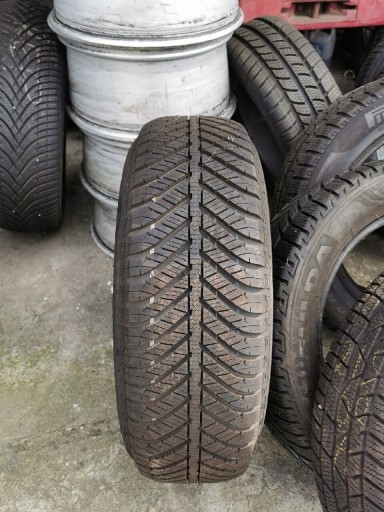 Zdjęcie oferty: Opona całoroczna Goodyear Vector  215/60/17 96V