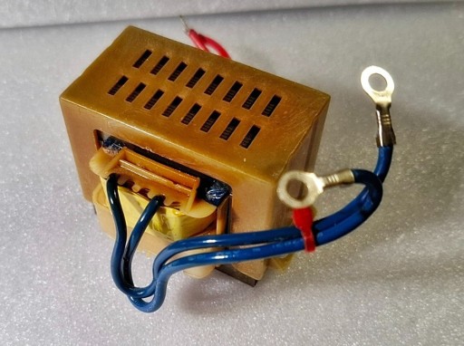 Zdjęcie oferty: Transformator  sieciowy TE-3612 230/12V 3A.