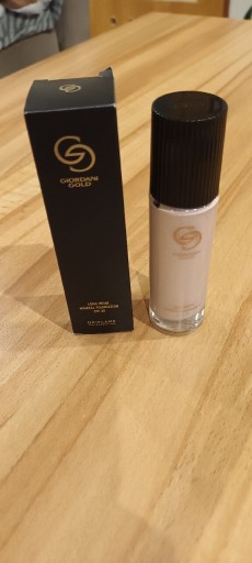 Zdjęcie oferty: Oriflame. Trwały podkład mineralny Giordani Gold. 