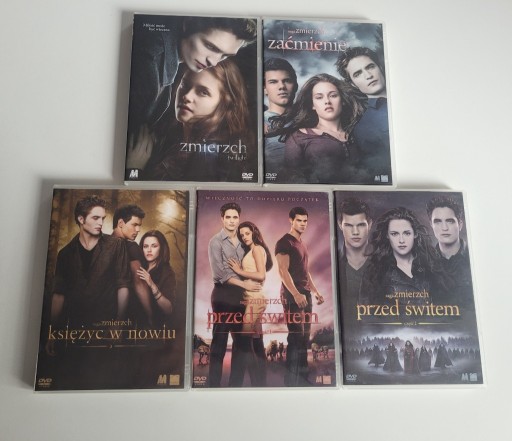 Zdjęcie oferty: Filmy DVD Saga Zmierzch 1-5 Komplet Twilight