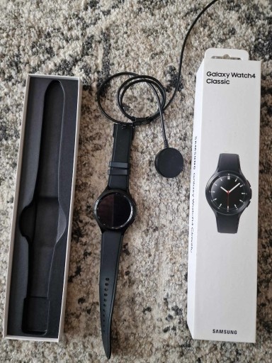 Zdjęcie oferty: Smartwatch Samsung Galaxy Watch 4 Classic 