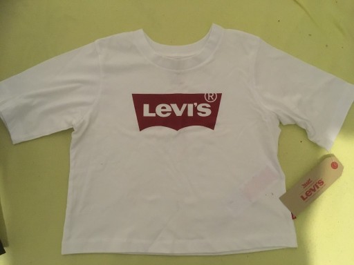 Zdjęcie oferty: T-shirt Levi’s 10A 140cm biała