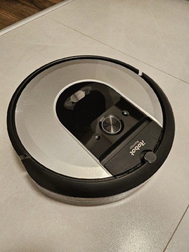 Zdjęcie oferty: iRobot Roomba i7 i715640 - robot sprzątający