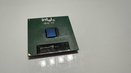 Zdjęcie oferty: Intel Pentium 3 733 MHz copermite Socket 370