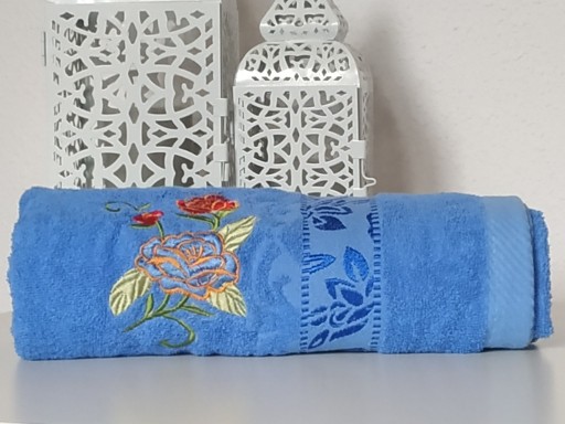 Zdjęcie oferty: Ręcznik frotte 70 x 140 niebieski