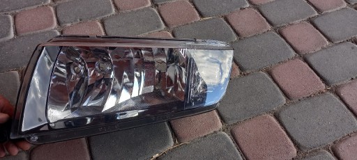 Zdjęcie oferty: Skoda fabia 1 lampa lewą przednia